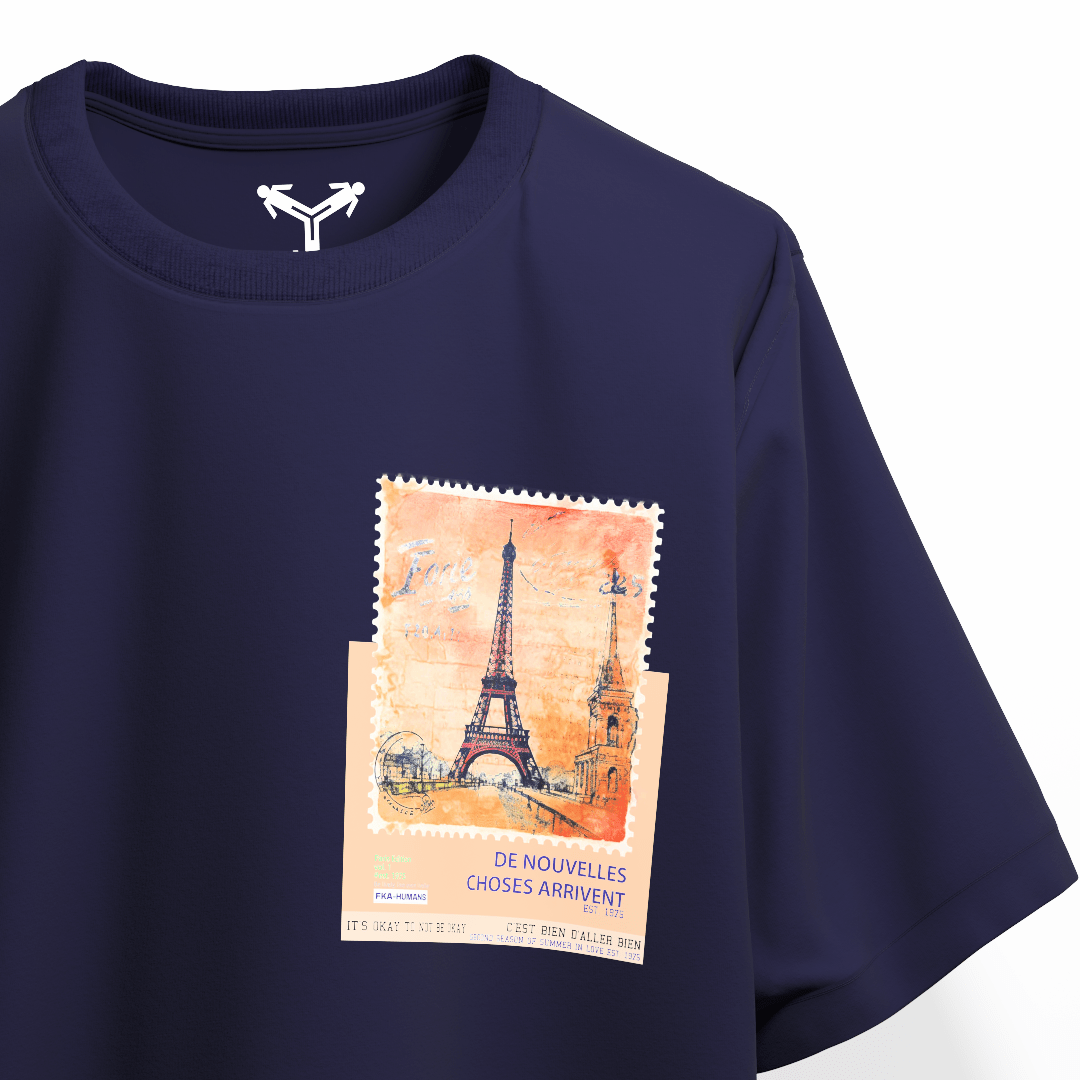 PARIS IN LOVE Oversized T-Shirt (UNISEX) - FKAHUMANSOversized T-Shirt